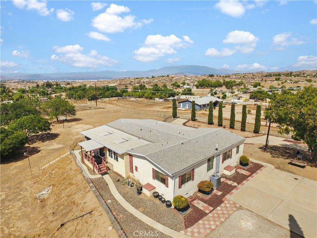 listing image 130720997761507083057