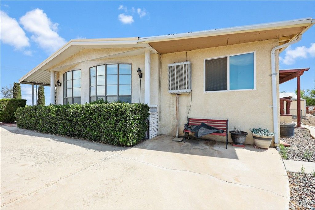 listing image 130721010363072328575