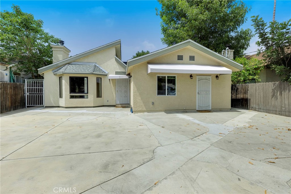 View Van Nuys, CA 91406 house