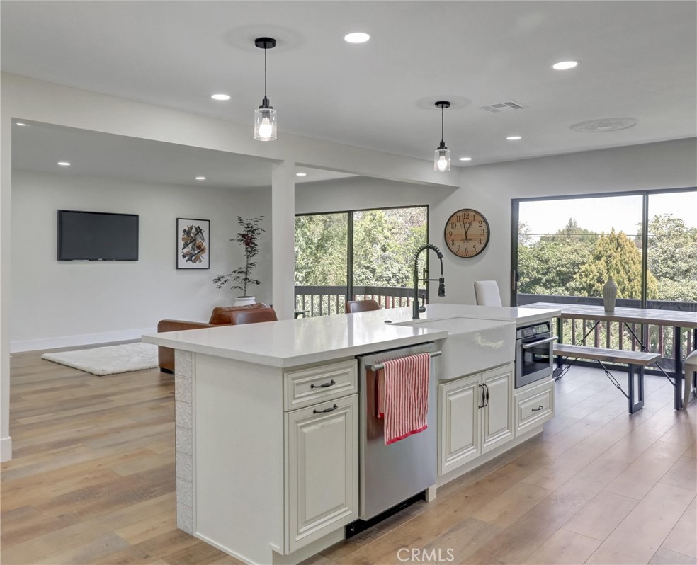 1508 Sunny Crest Drive