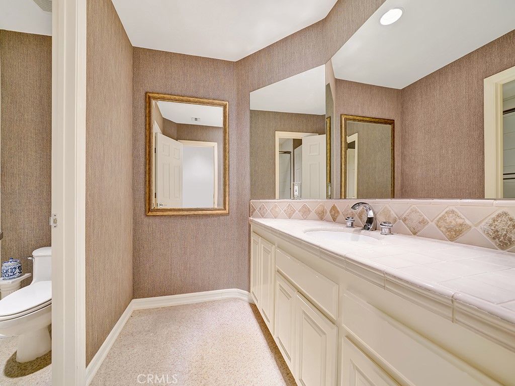 listing image 130721086415611267495