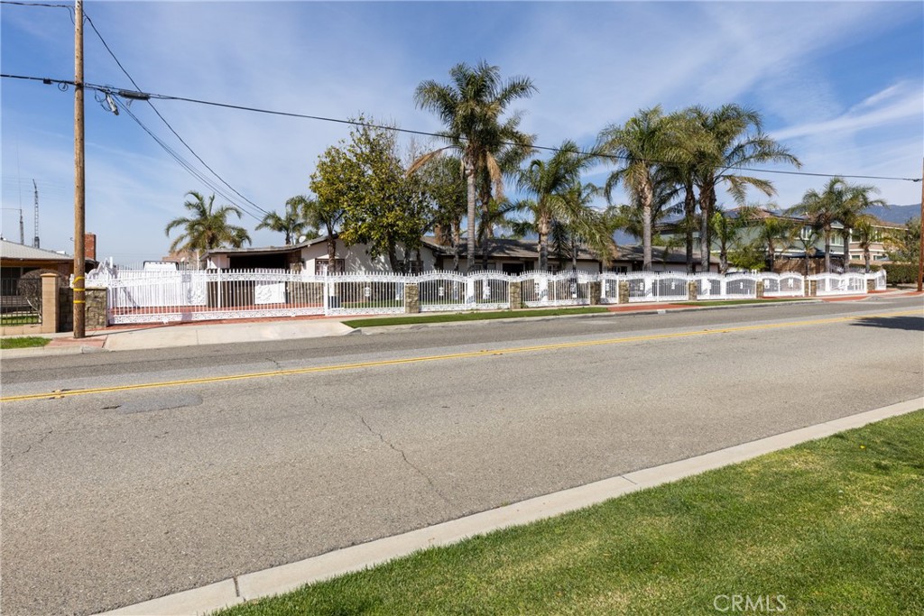 7040 Oleander Avenue