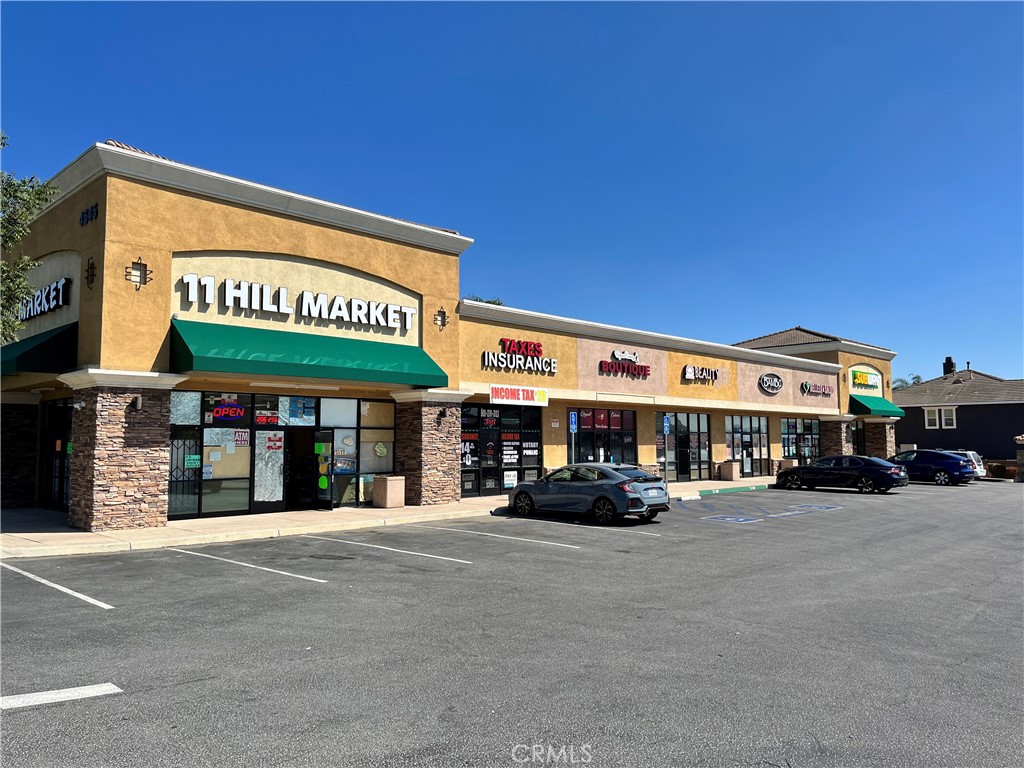 Available: Unit E (866 SF)
Rental Rate: $1.40 per SF
Lease Type: Triple Net (NNN $0.85)
Term: 1-5 Years
Parking: 5.2/1,000
Possession: Available Within 30 Days
-Neighborhood retail center located at the signalized intersection of Mission Boulevard and Ramona Avenue
-Retail Center anchored by McDonalds and Subway
-Close proximity to the 10 and 60 freeways