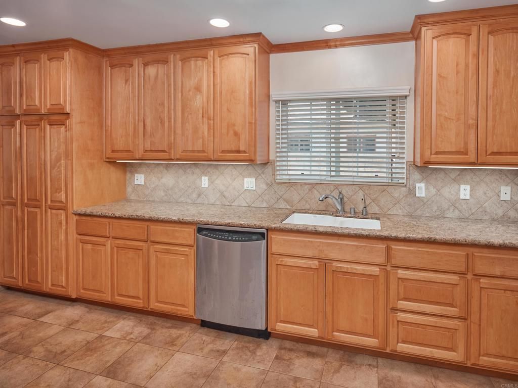 listing image 130725996733188314461