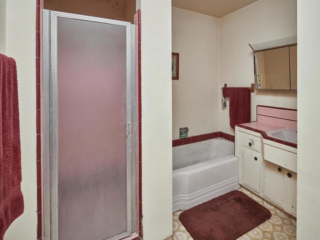 listing image 130720656830068403963