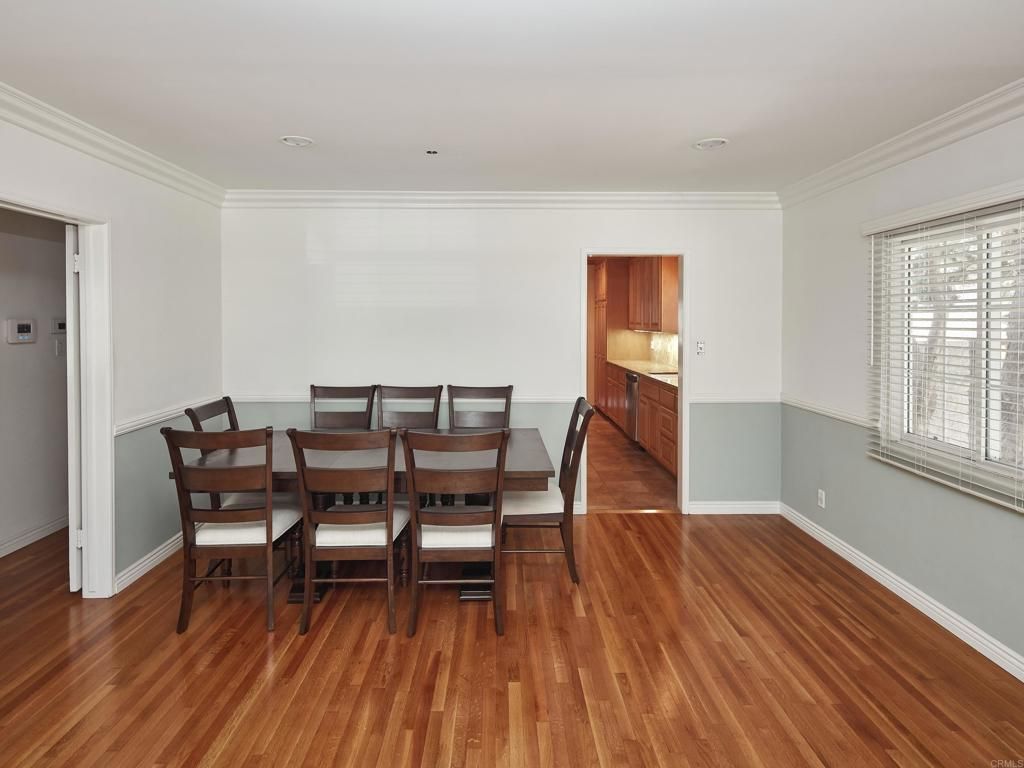 listing image 130727937060730231207