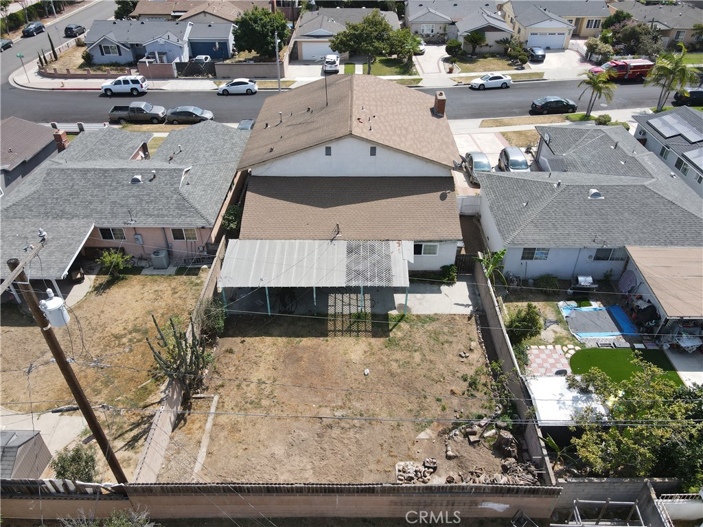 Photo 9 of 47 of 21219 Lynton Avenue house