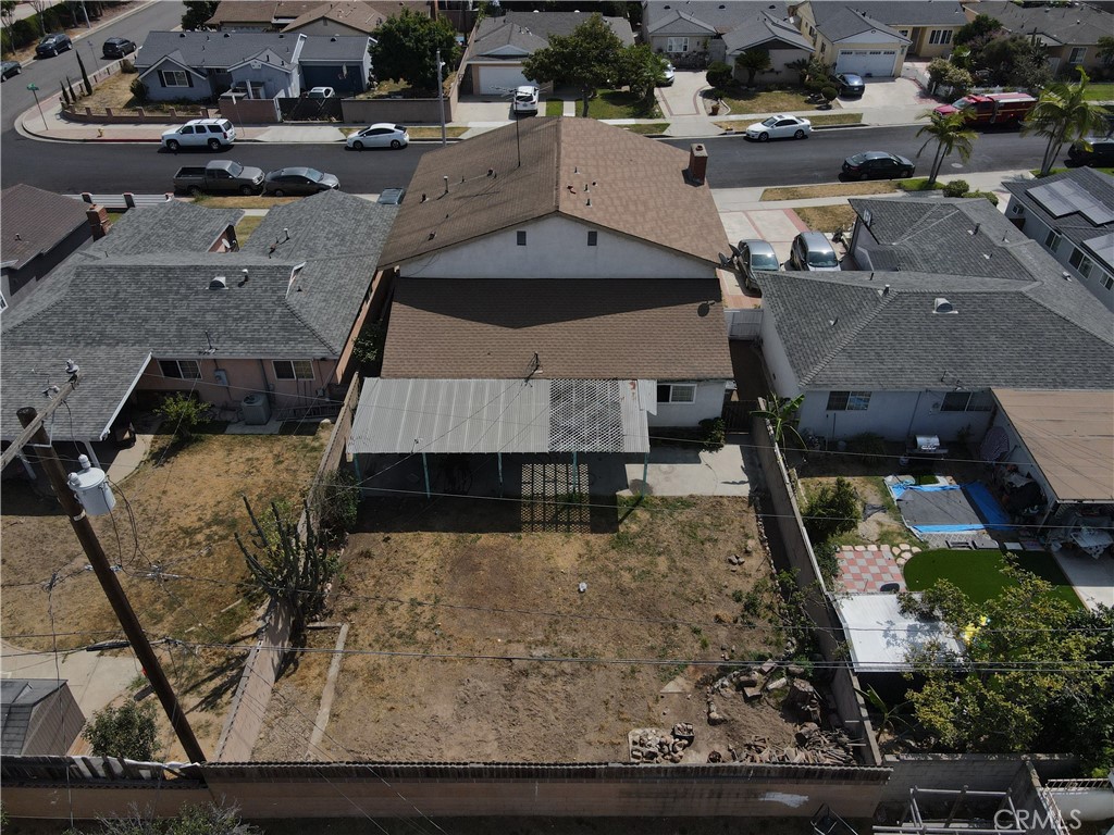 Photo 10 of 47 of 21219 Lynton Avenue house