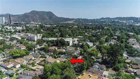 A home in Toluca Lake