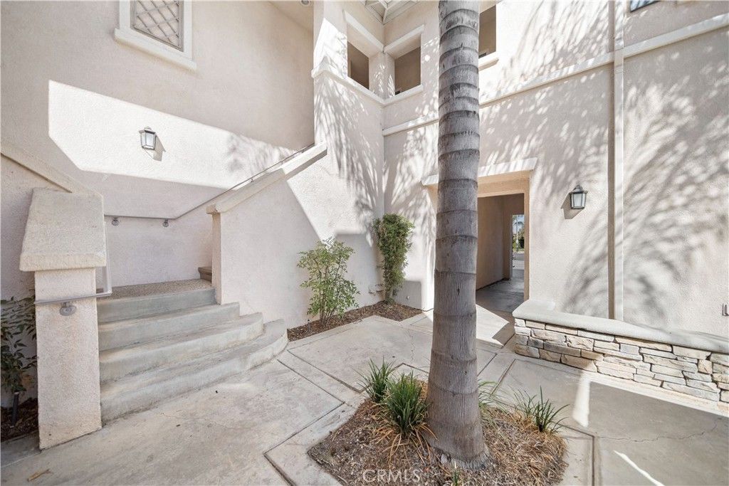 listing image 130728544387458828959