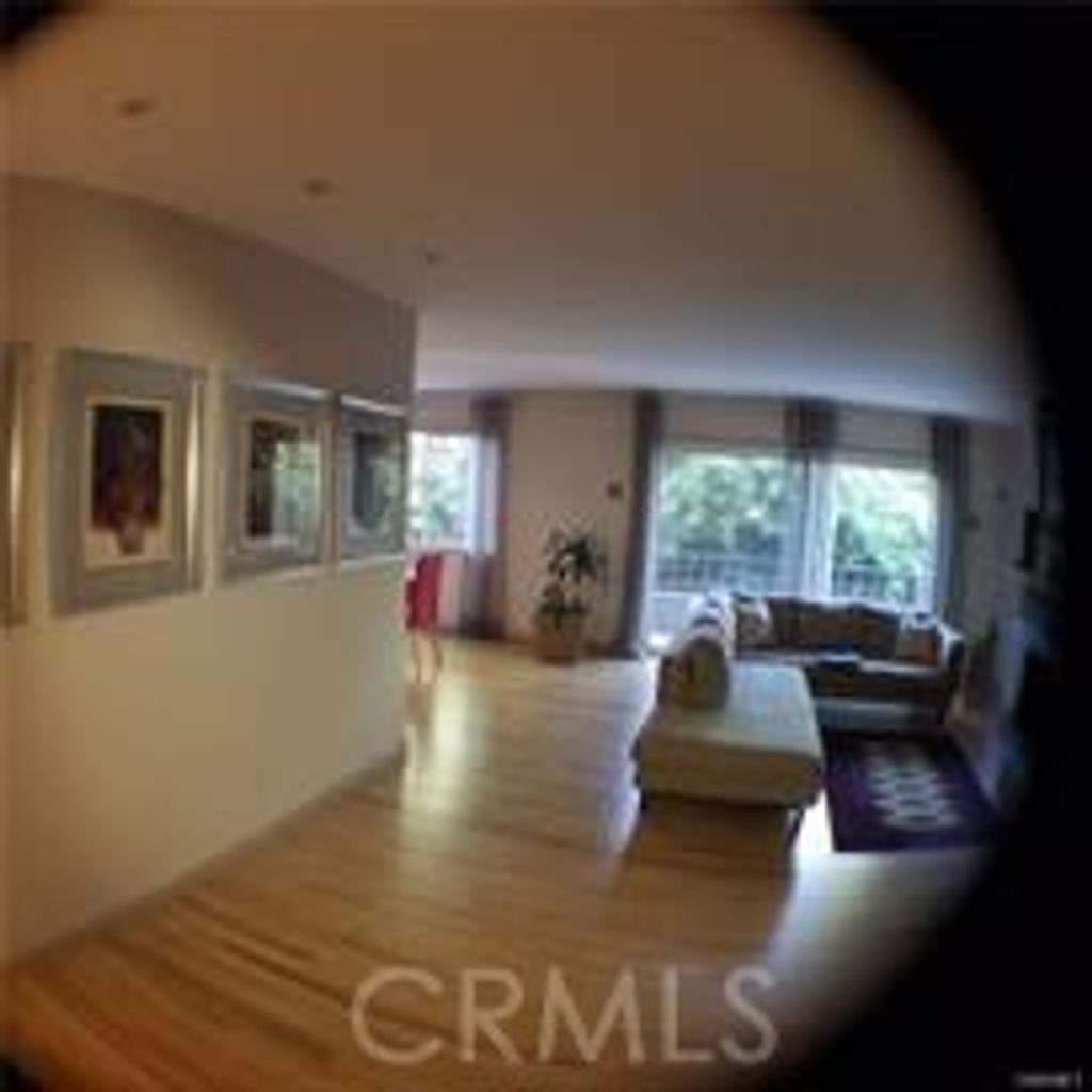 listing image 130726063499255438696