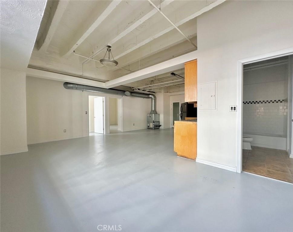 Photo 2 of 14 of 312 W 5th Street 4M condo