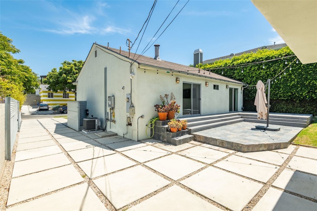 12035 Navy Street