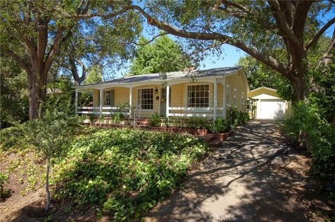 A home in La Crescenta