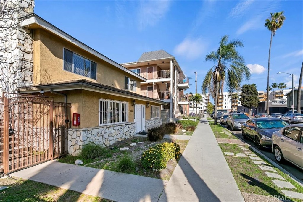 251 E Nevada Street