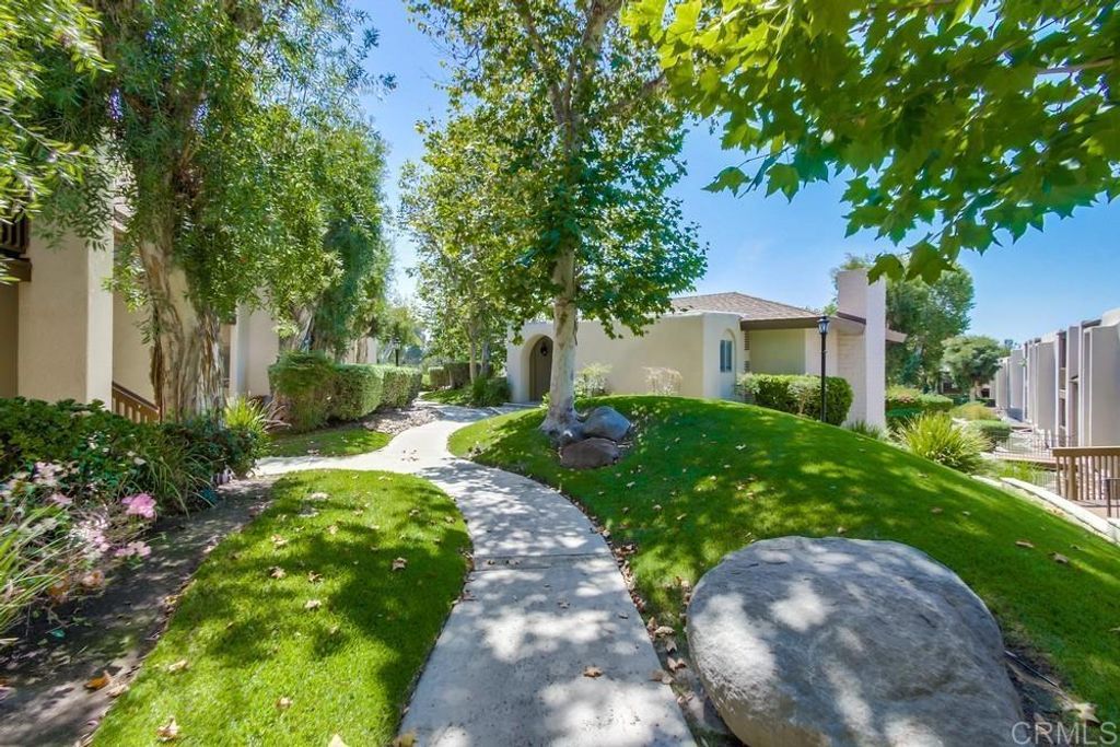 listing image 130729379166011108348