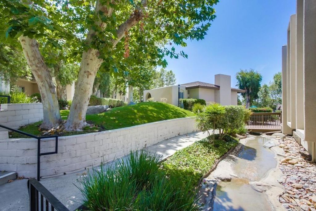 listing image 130721405049565417170