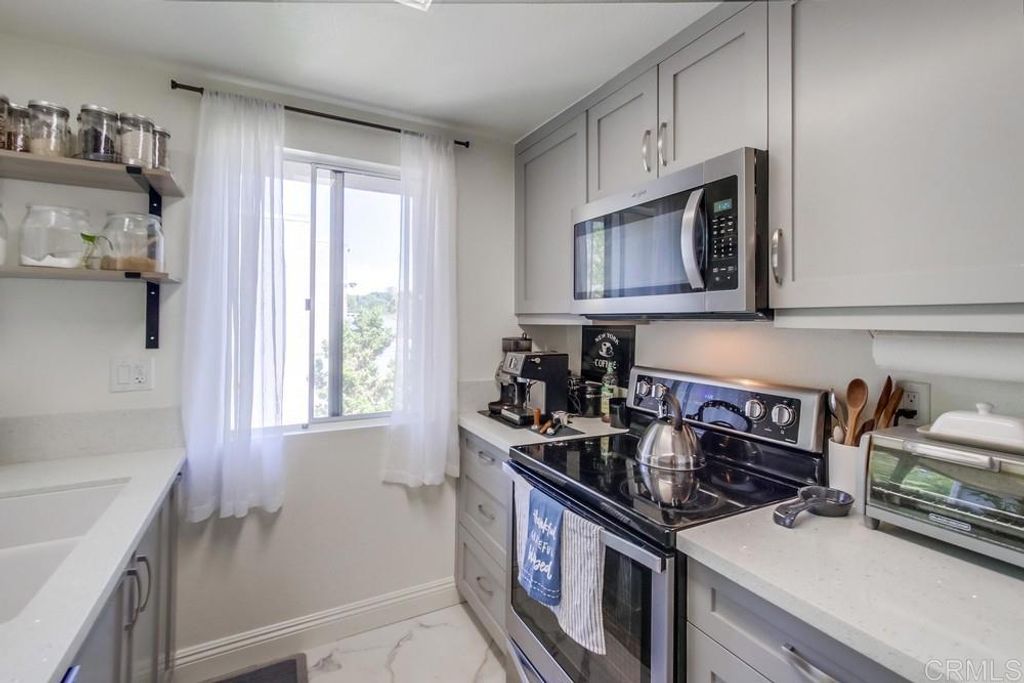 listing image 130724509960774159758