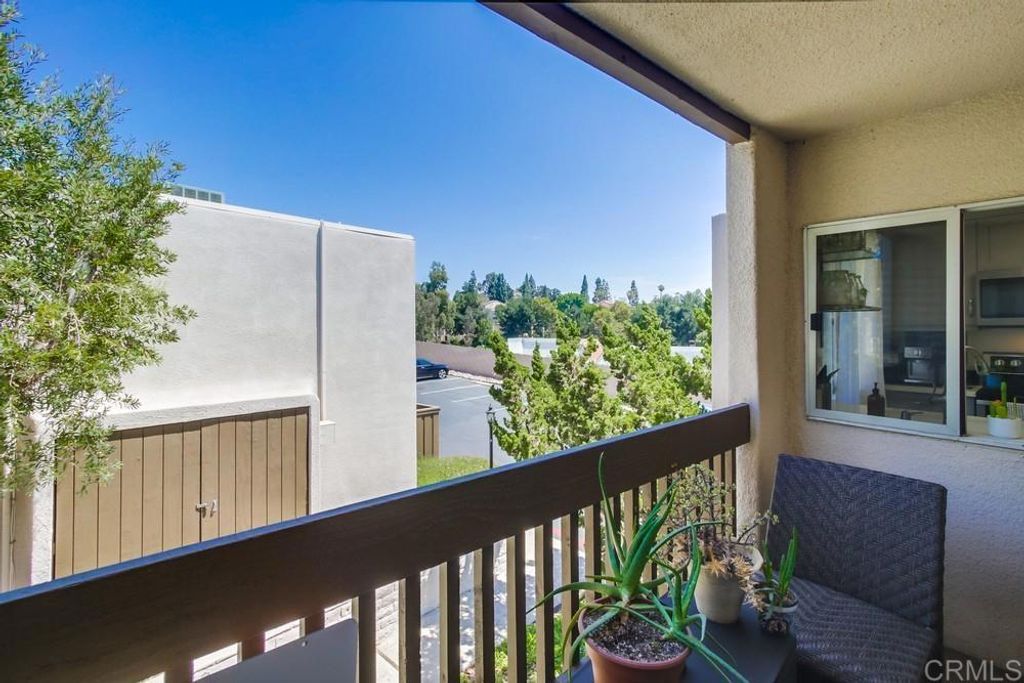 listing image 130725535428632389628
