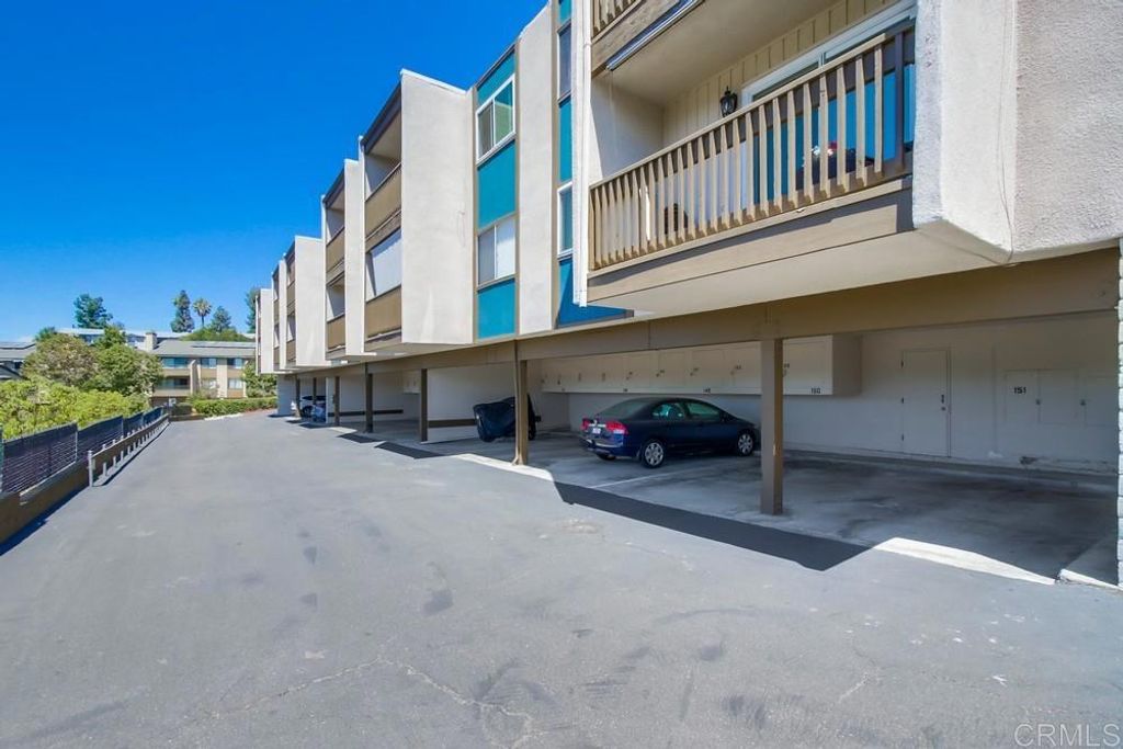 listing image 130725156426639728352