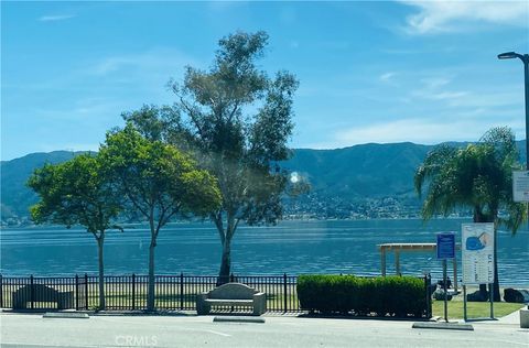 15900 Grand Lake Elsinore CA 92530