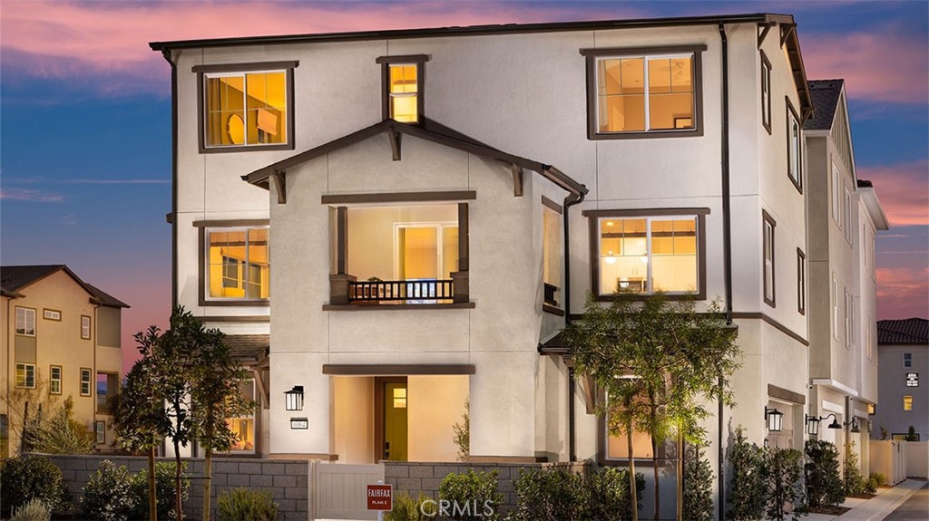 6055 Fairfax Drive
