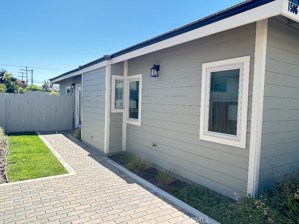 1506 Alvarado Street