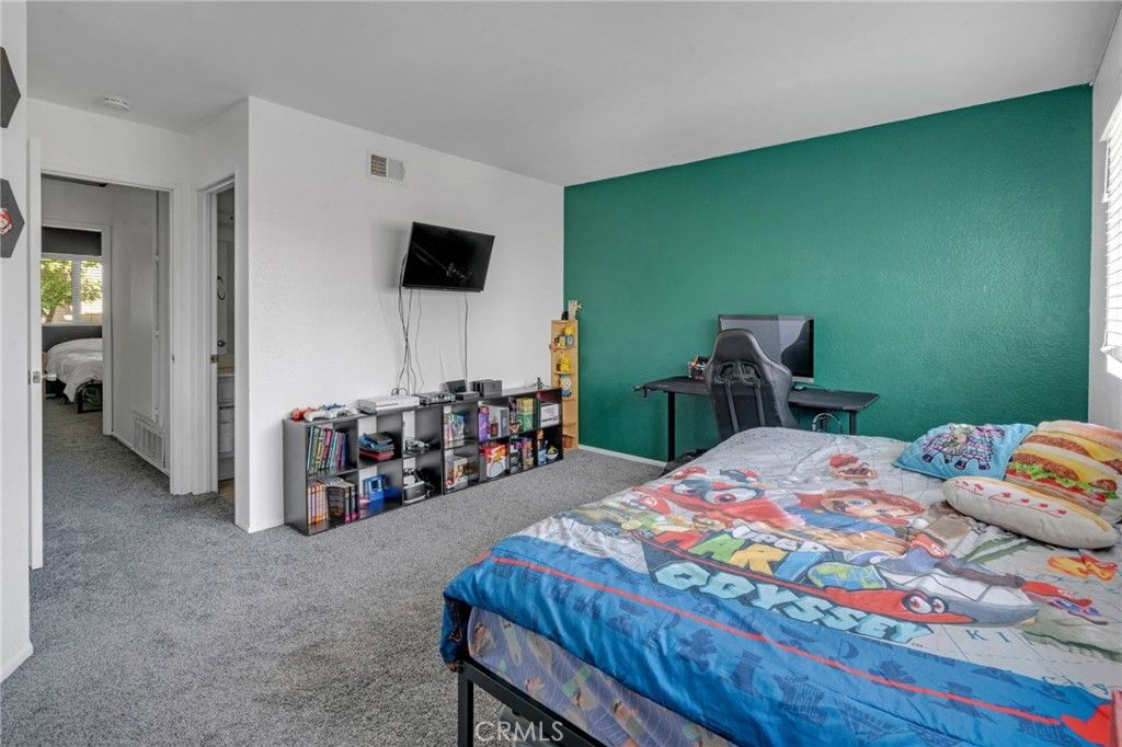 listing image 130728188894685931105