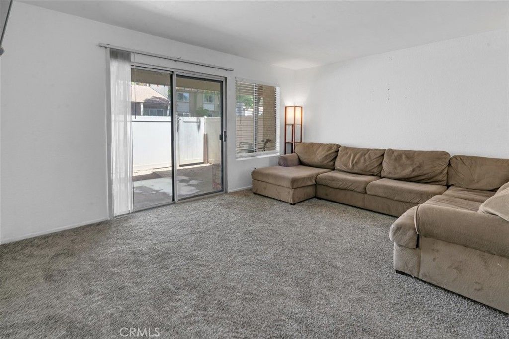 listing image 130729320580516574483
