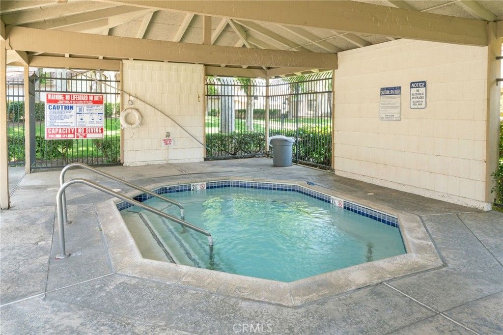 listing image 130728243252135299877