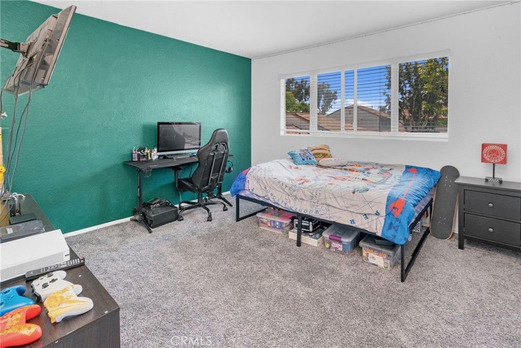 listing image 130723981873593370864