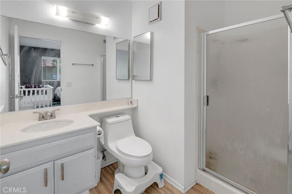 listing image 130728719870693153359