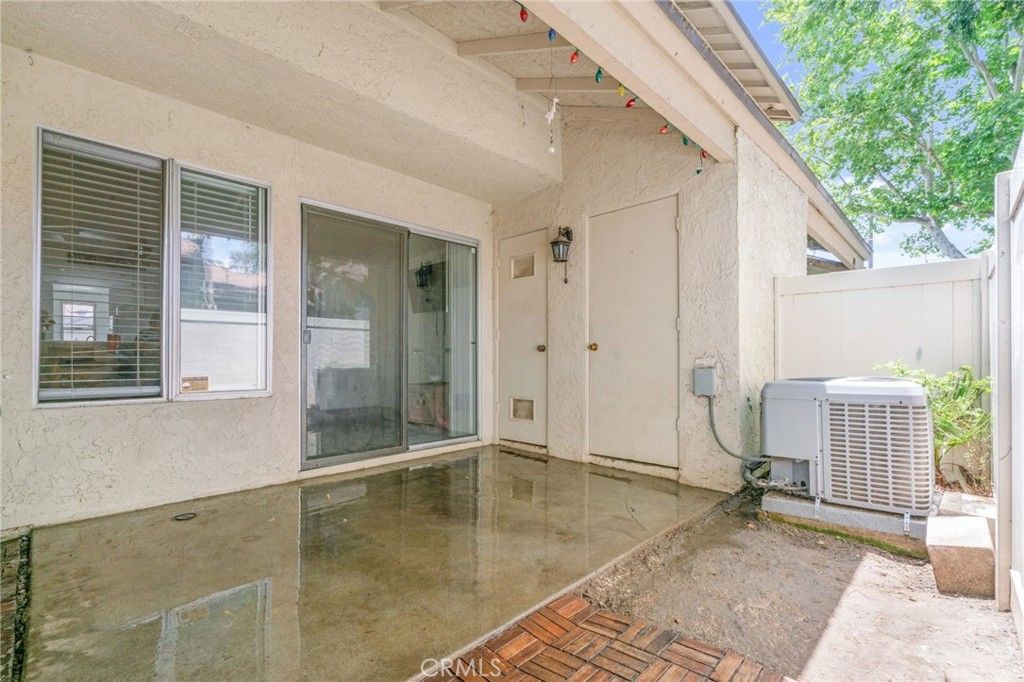 listing image 130729895383316126820