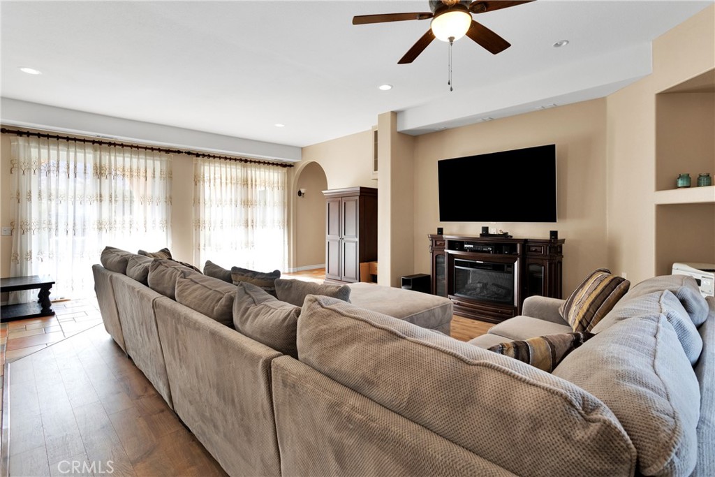 1119 Tamarack Road