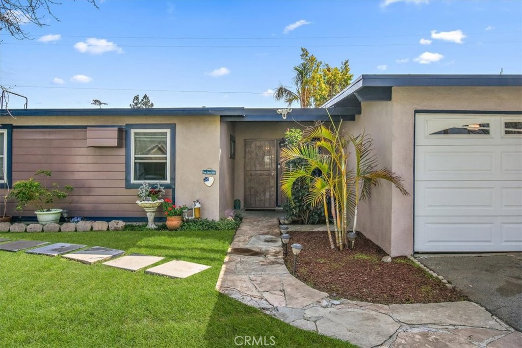 18332 E Bellefont Drive