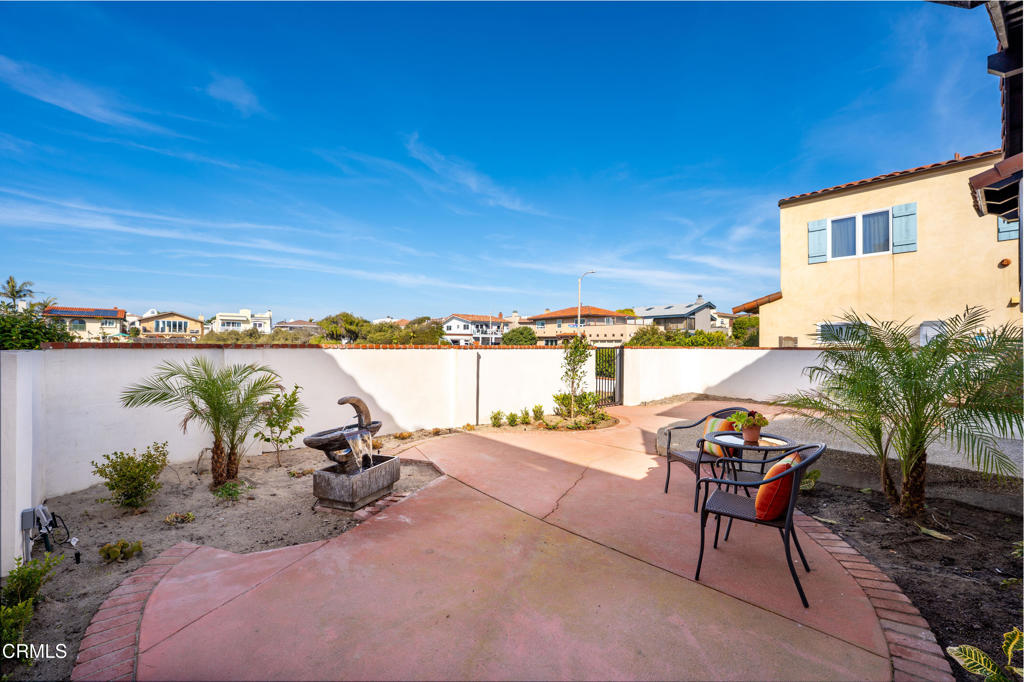 5304 Whitecap Street