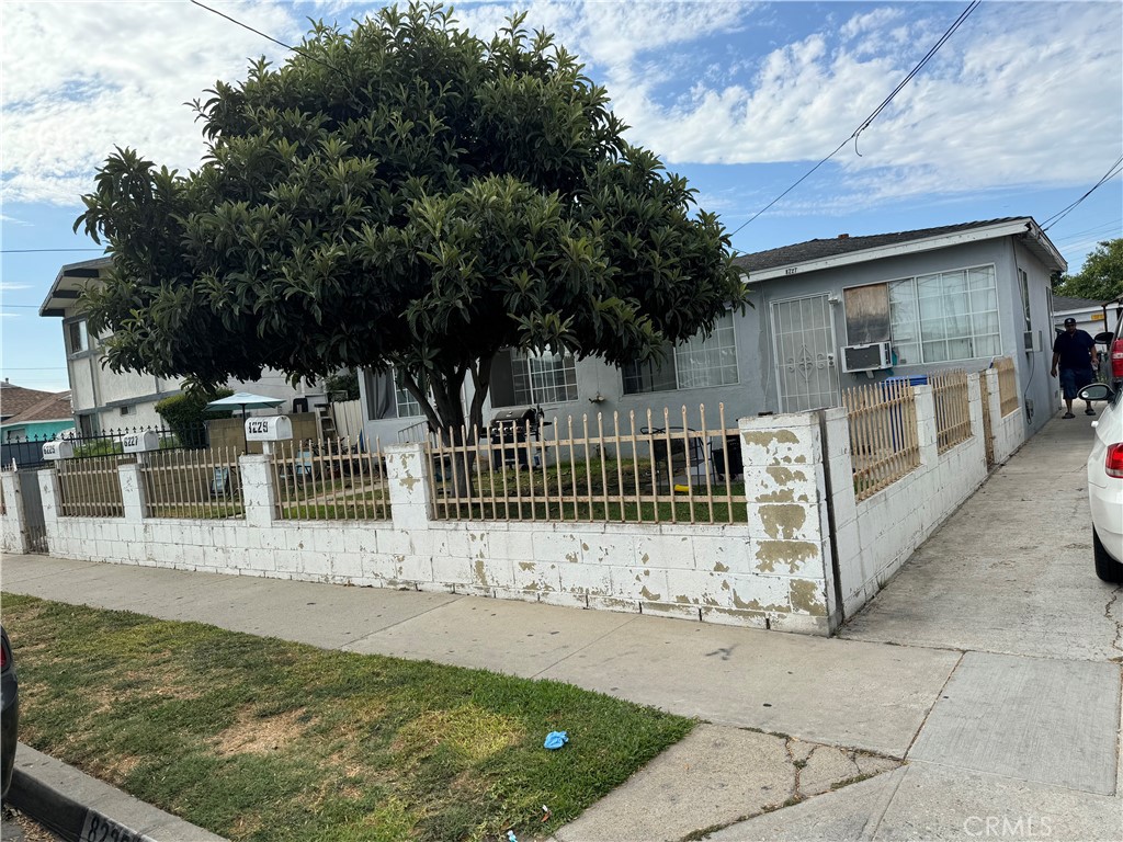 Listing image 4