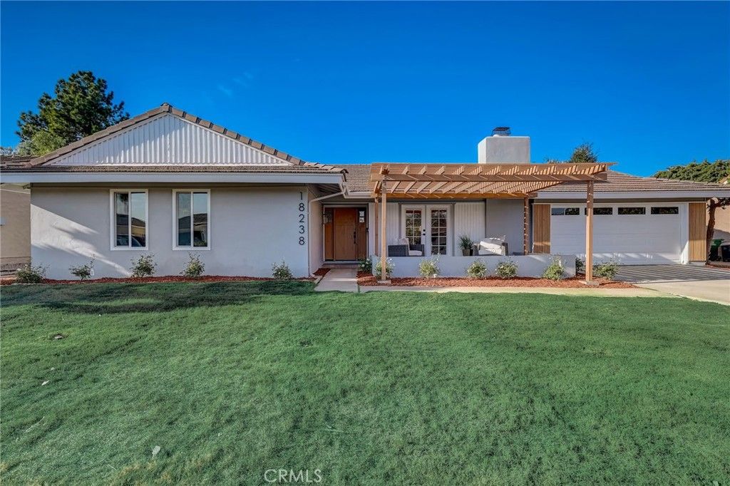 listing image 130722693904976434873