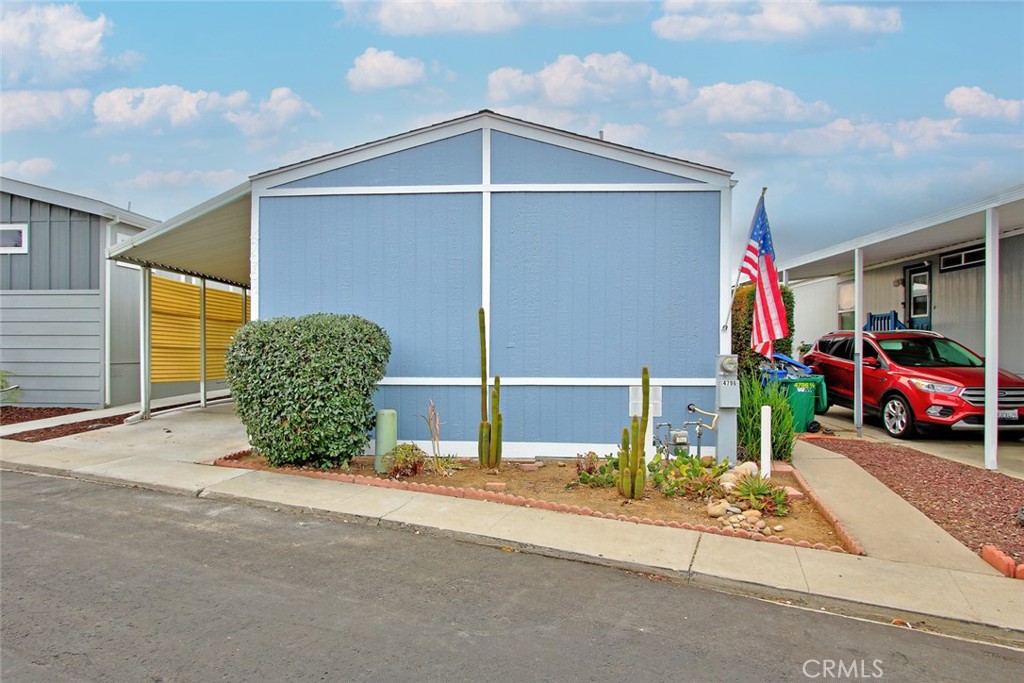4796 1/2 Old Cliffs Road