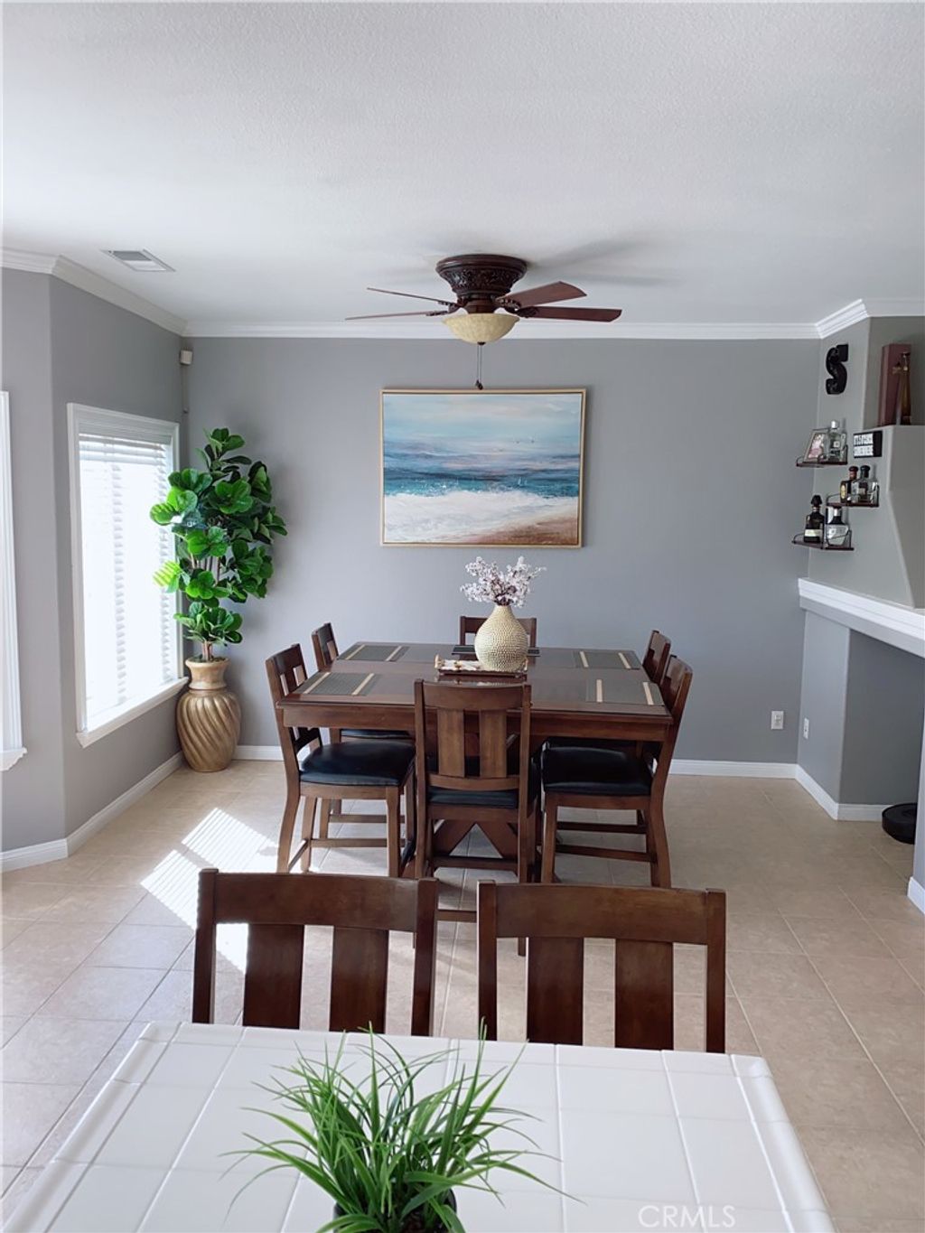 listing image 130724513139208361390