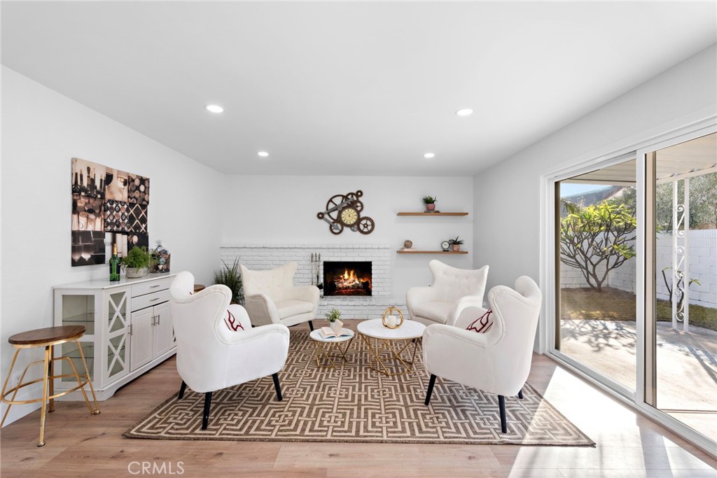1265 N Andrea Lane