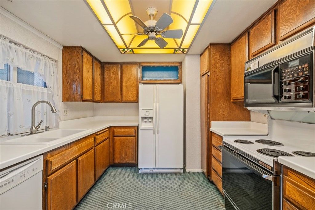 listing image 130723107181054924995