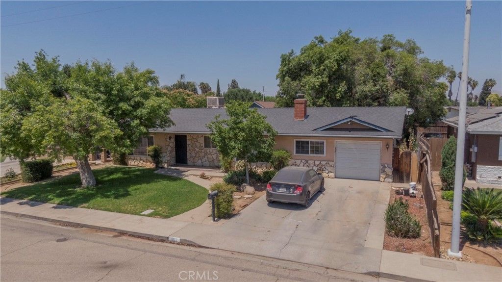 listing image 130723625184543554804