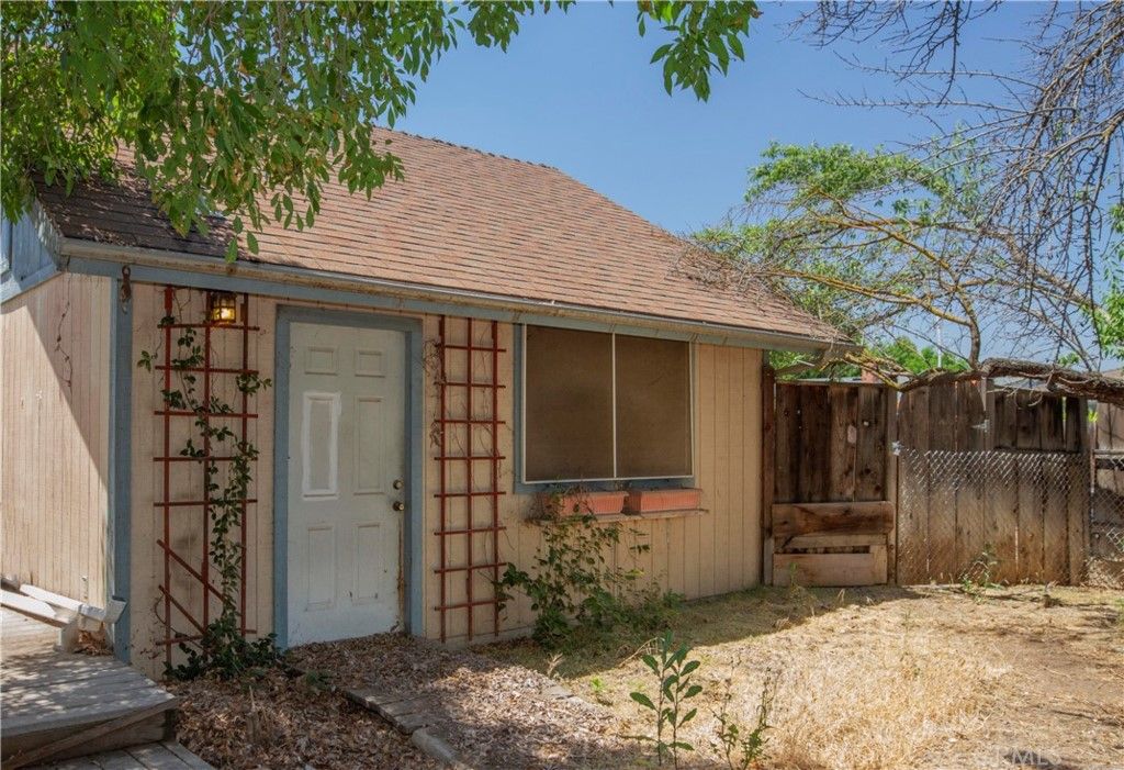 listing image 130725458717640480922