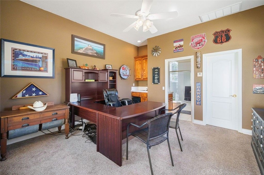 listing image 130726818504863234138