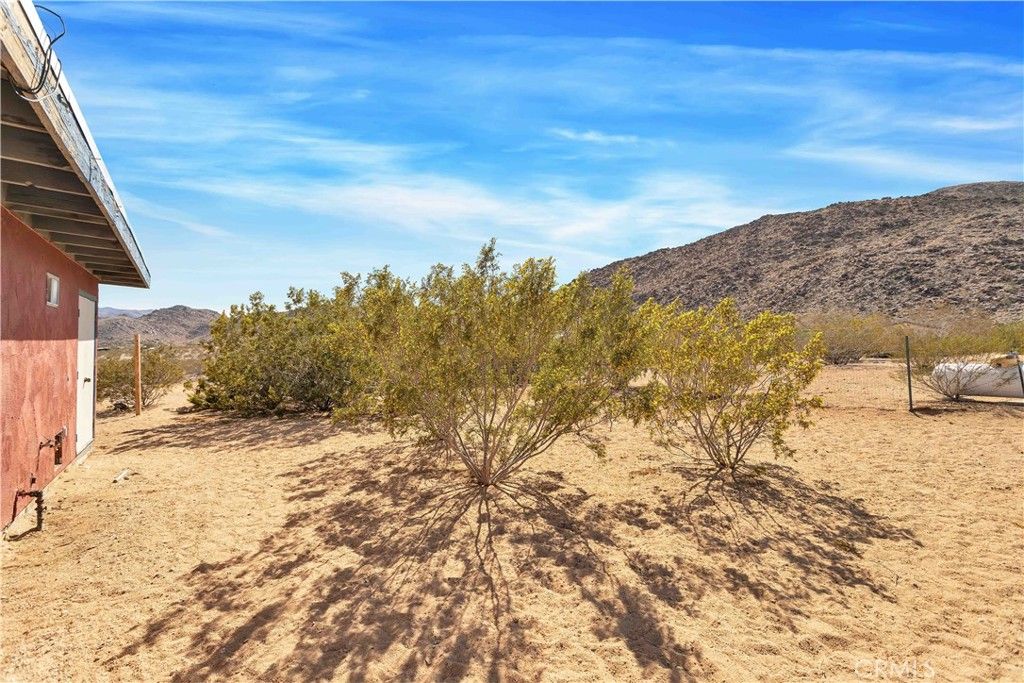 listing image 130723292524234860338