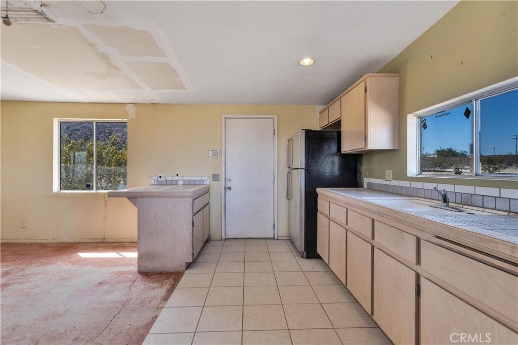 listing image 130724466080019055627