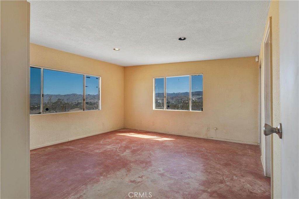 listing image 130729728570801534024