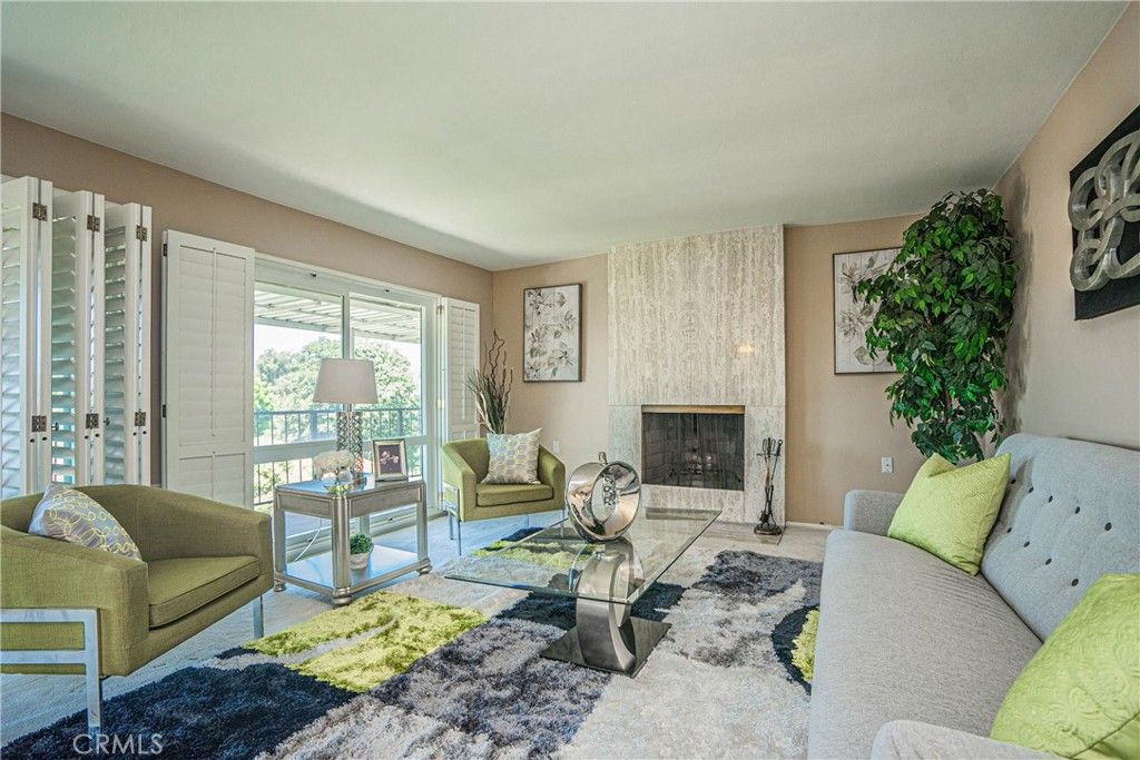 listing image 130727509454984176693