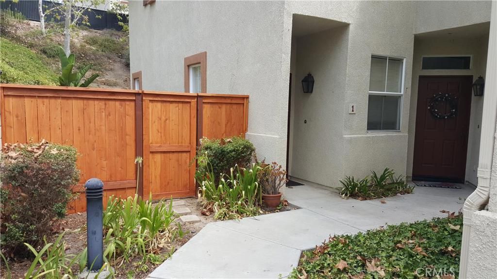 listing image 130729311764927727093